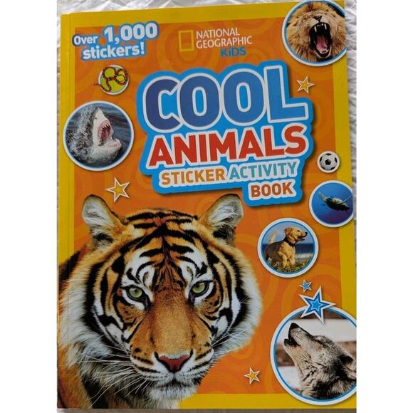 National Geographic Predator Face Off + Animal Armor + Sticker Activity Book Set - Picture 4 of 10